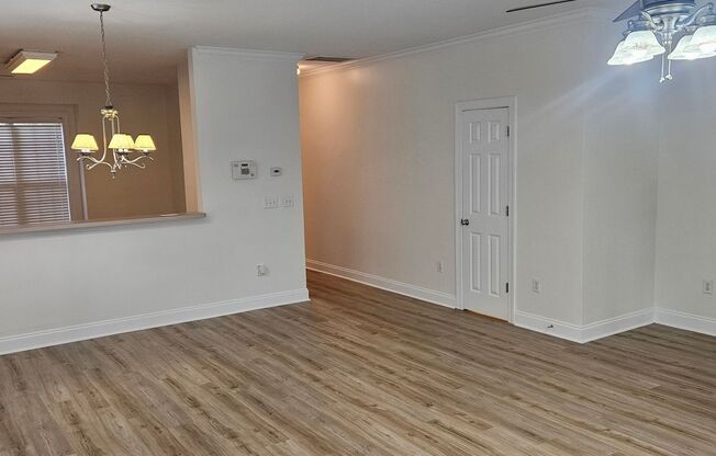 Darling 2br/2.5ba end unit townhome in Excellent Holly Springs community, available Now!