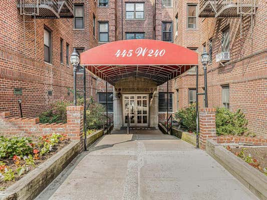 3 beds, 2 baths, 1,100 sqft, $3,500, Unit 4C