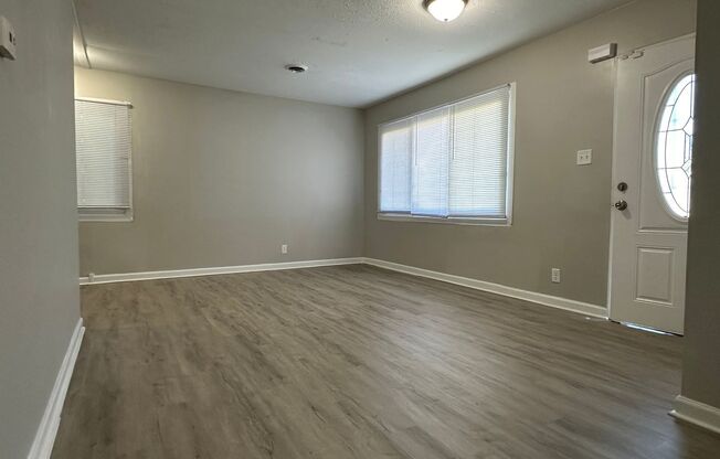 3 beds, 1 bath, $1,065