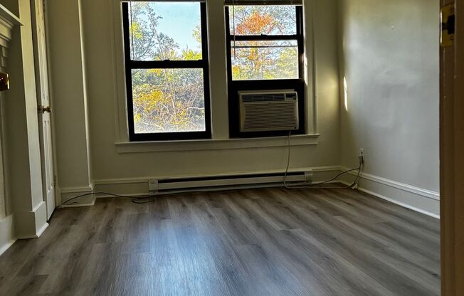 1 bed, 1 bath, 650 sqft, $1,099, Unit 7229 Penn Ave. #3A