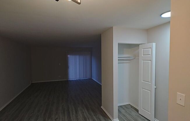 2 beds, 1.5 baths, 950 sqft, $1,700, Unit 1013-308