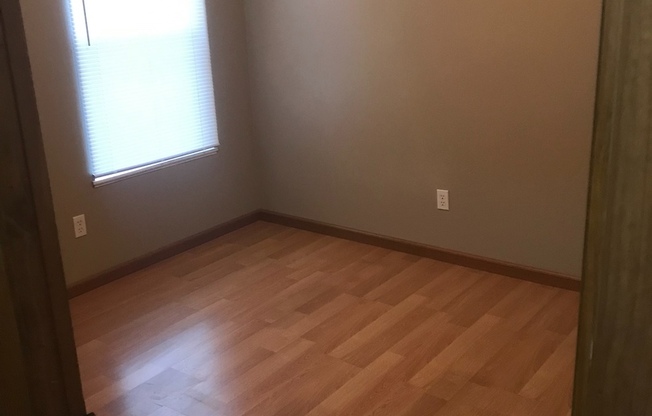 3 beds, 1 bath, $1,795