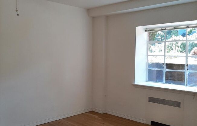 REGENT APARTMENTS (REG01)