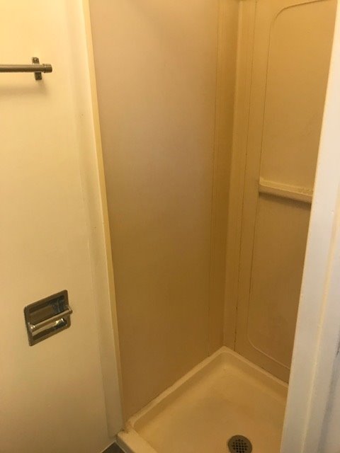 Studio, 1 bath, 300 sqft, $950, Unit Unit #3