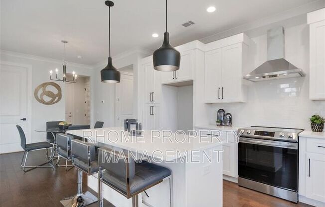 6890 PEACHTREE DUNWOODY RD