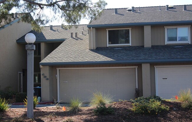 Waterfront 3 Bedroom and 2 1/2 Bath Home in Foster City in Shell Cove