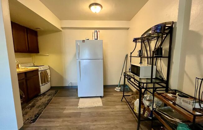 1 bed, 1 bath, $895, Unit 502