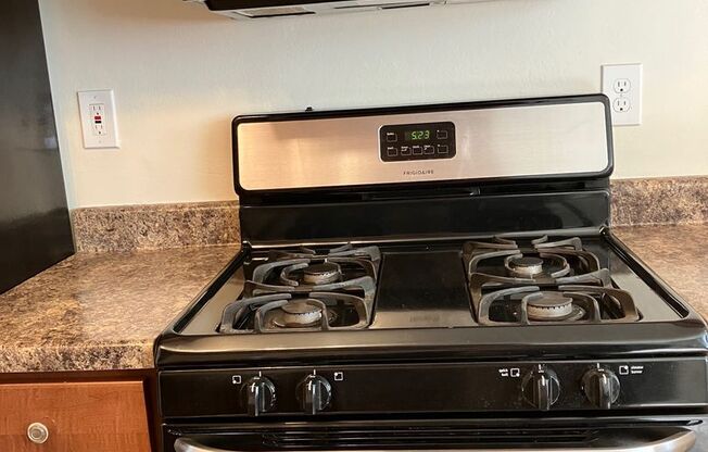 1 Bedroom Apartment in Bancroft Neighborhood