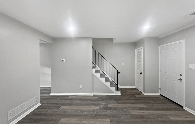 4344 ROBERTON AVE
