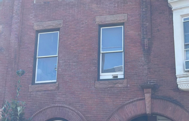 2312 LOCUST ST