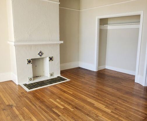 1 bed, 1 bath, 750 sqft, $3,295, Unit 09