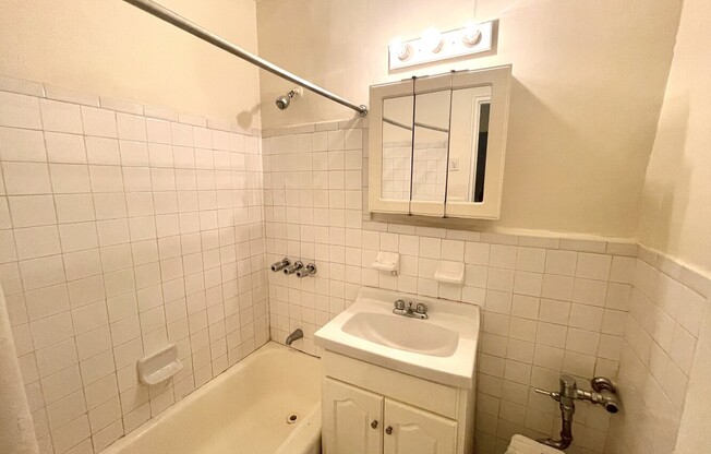 612 W 137 ST