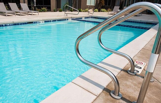 2 beds, 2 baths, 946 sqft, $1,299, Unit 530