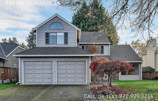 944 NW SILVERADO DR