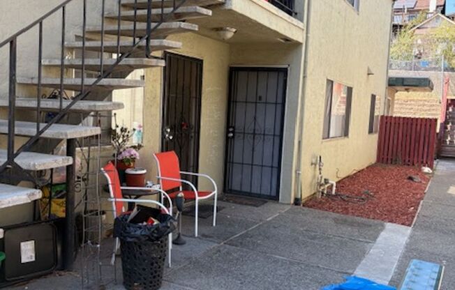 956 Benicia Rd
