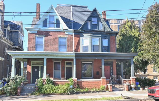 Beautiful Spacious Single Family on 2nd St