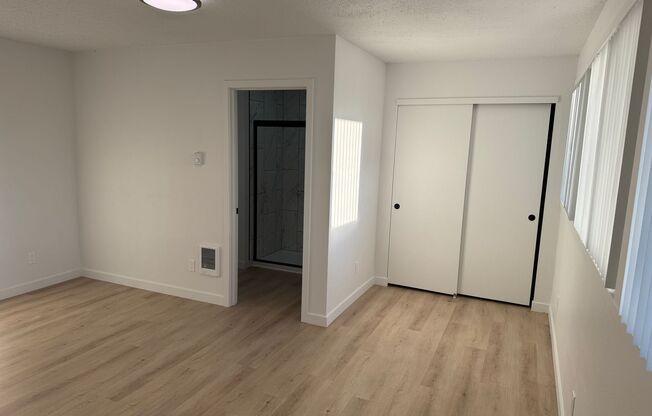 1 bed, 2 baths, 850 sqft, $1,595, Unit 8318 B