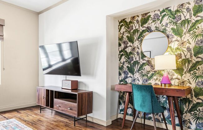 1 bed, 1 bath, 810 sqft, $2,375, Unit 201FS