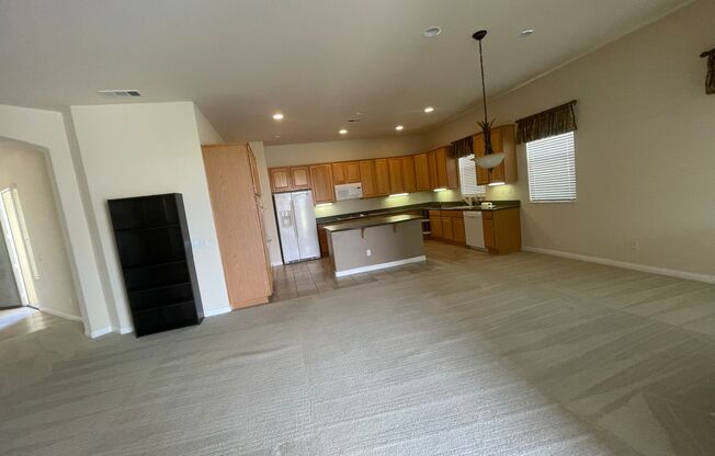 2 beds, 2 baths, $2,450