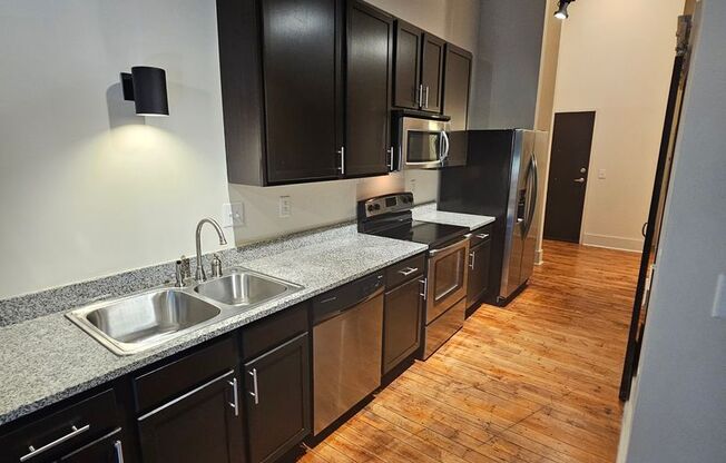 1 bed, 1 bath, 744 sqft, $1,325, Unit W212