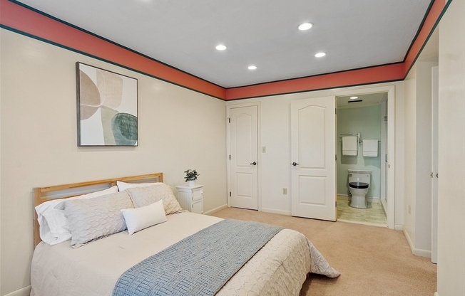 2 beds, 2 baths, 786 sqft, $2,800, Unit D108