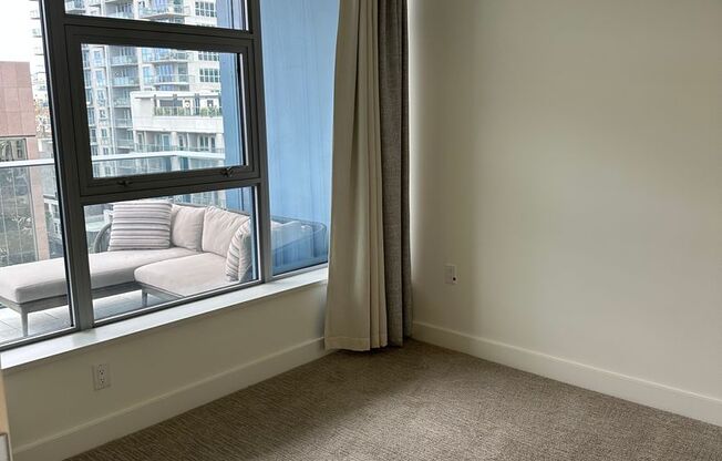 2 beds, 2 baths, $5,300, Unit # 903