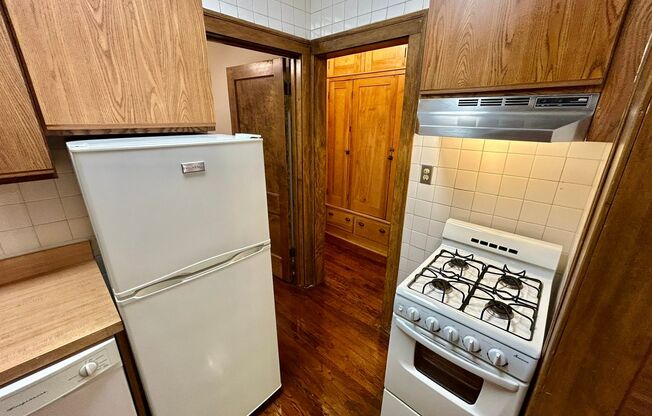 1 bed, 1 bath, 475 sqft, $1,825, Unit 233-104