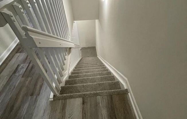 2BR/2.5BA Townhouse in Gated Jonathan’s Cove