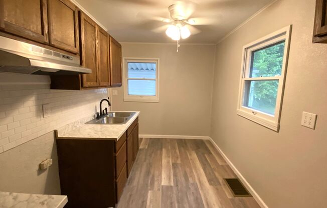 Newly Renovated 3 Bedroom, 1 Bath Home in Peoria!