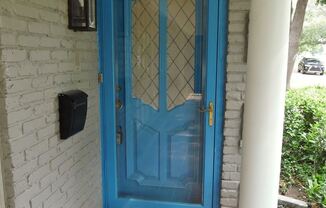 3104 Overton Park Dr. W