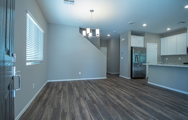 3BR/ 2.5BA TOWNHOUSE IN North Las Vegas Available!