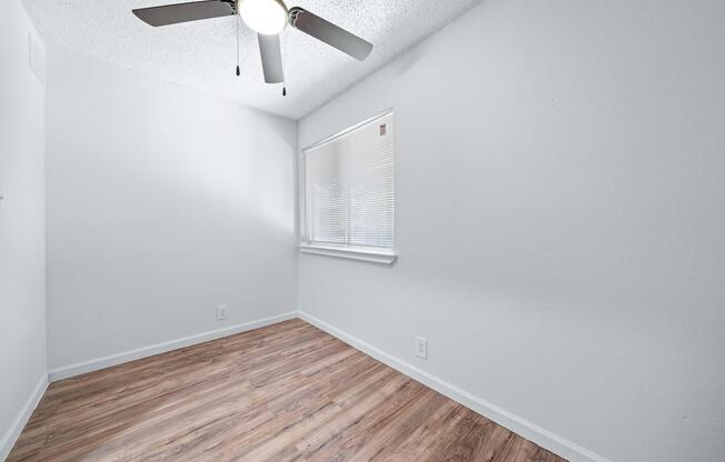 1 bed, 1 bath, 600 sqft, $899