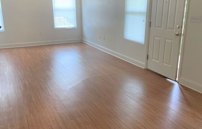 1913-A Tabor Village Dr.