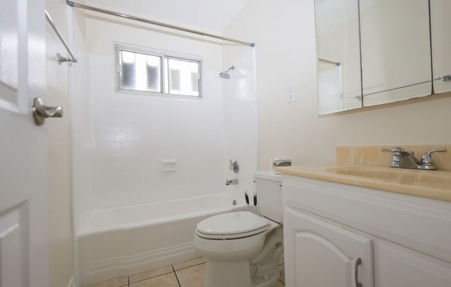 1 bed, 1 bath, 578 sqft, $2,195, Unit 36