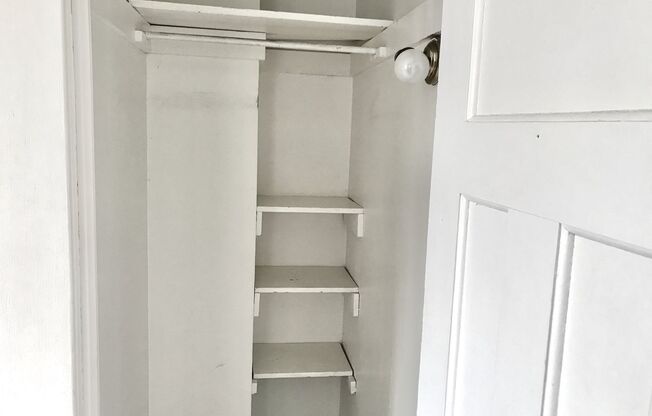1 bed, 1 bath, 700 sqft, $810, Unit 4215-101