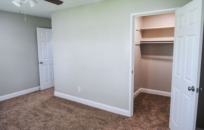 2 beds, 1.5 baths, 950 sqft, $1,395, Unit 5-216