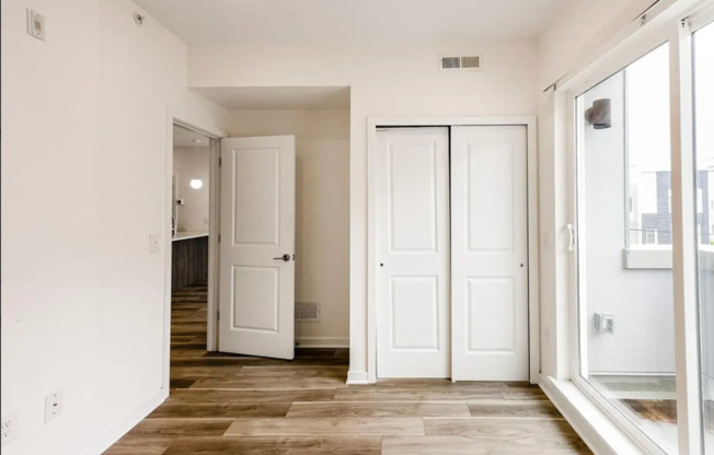 1 bed, 1 bath, 650 sqft, $1,595, Unit 408 E