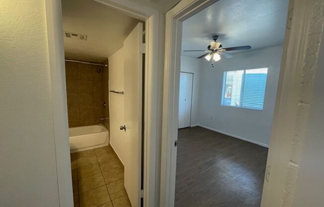 2 beds, 2 baths, 950 sqft, $1,250, Unit 534J
