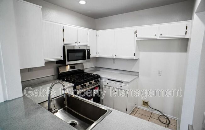 23633 DE MONTE DR