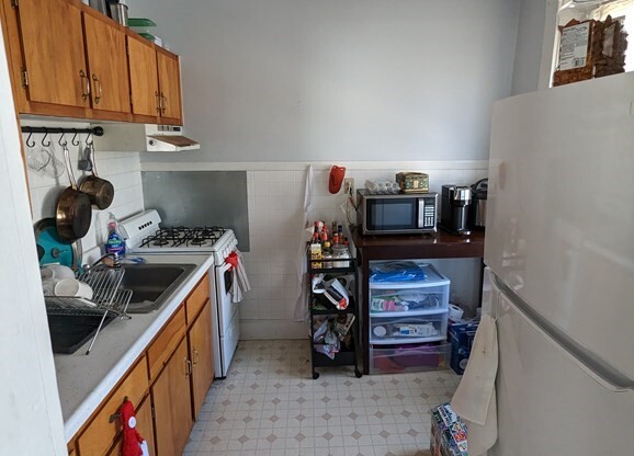 1 bed, 1 bath, 500 sqft, $2,100, Unit 7