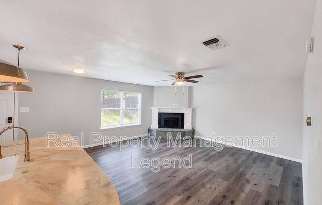 109 N HTS DR