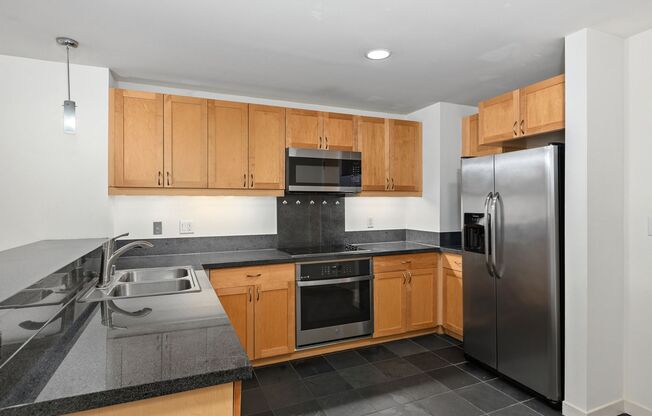 Metrome - Ground floor with patio - 1 bedroom condo Downtown SD