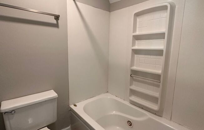 2 beds, 2 baths, 1,350 sqft, $1,745, Unit 3C