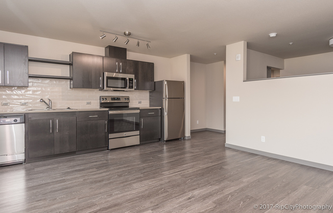 1 bed, 1 bath, 615 sqft, $1,895, Unit 2305