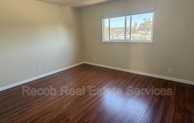 5350 5358 REX AVE