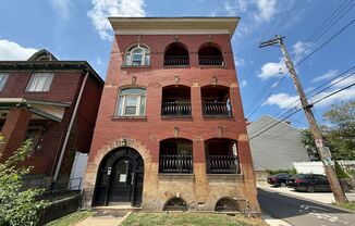 200 Gross Street