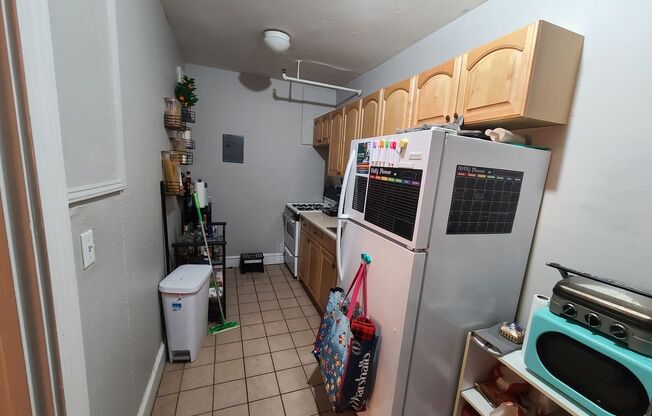 1 bed, 1 bath, $2,050