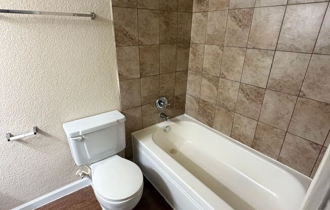 1 bed, 1 bath, 682 sqft, $905, Unit 717