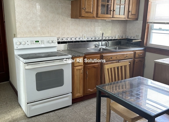 1 bed, 1.5 baths, 1,000 sqft, $2,250, Unit 3