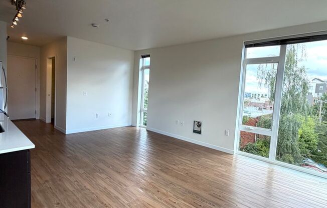 Studio, 1 bath, 407 sqft, $1,525, Unit 607
